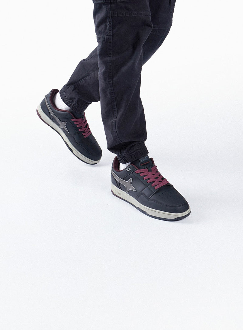 Lifestyle photo of Comet shoes in use