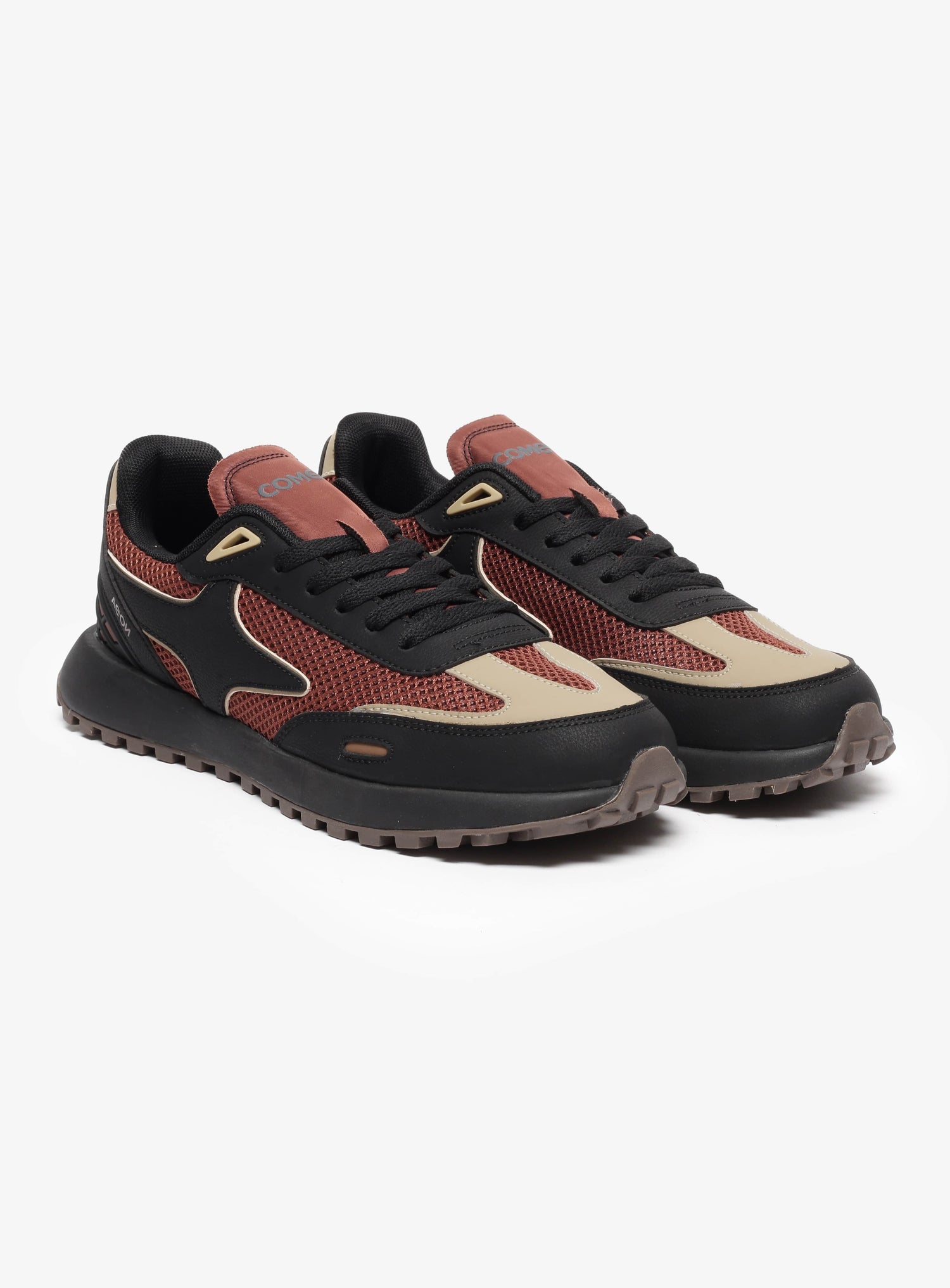 Front view of Comet shoe