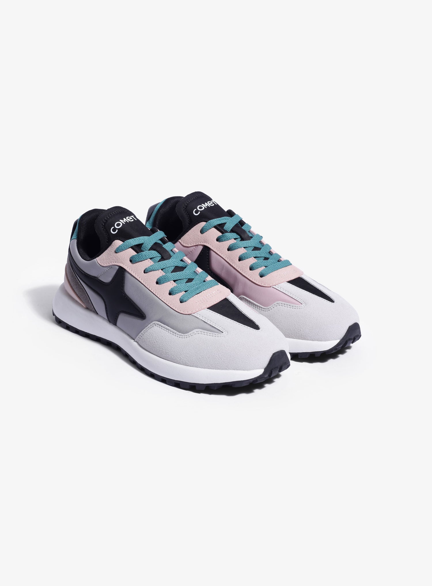 Front view of Comet shoe