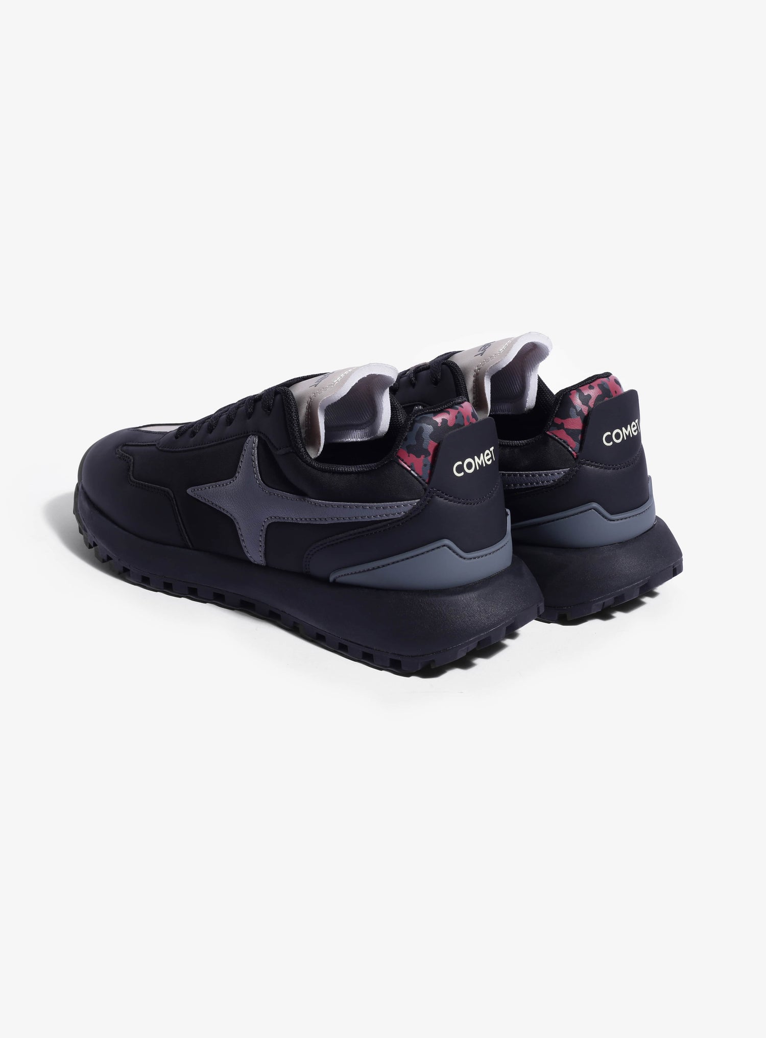 Back view of Comet shoe