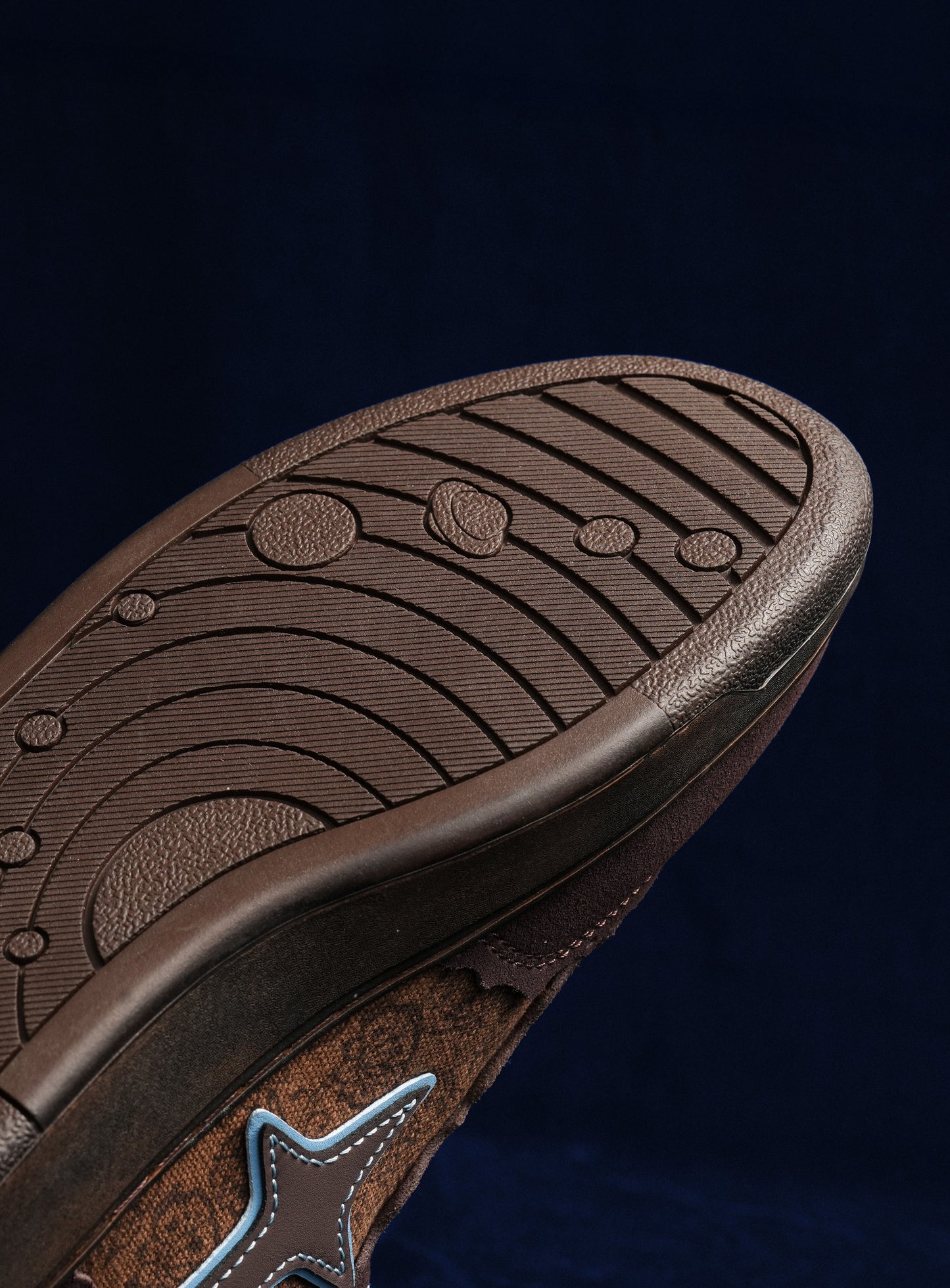 COMET x FARAK “ZAMEEN"