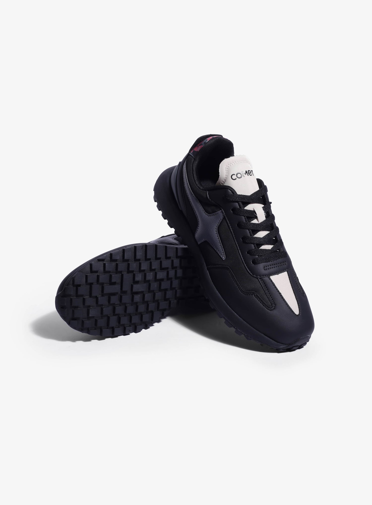Comet shoes product image