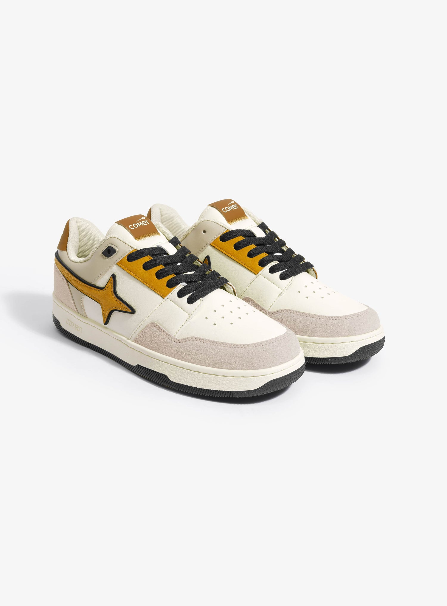 Front view of Comet shoe