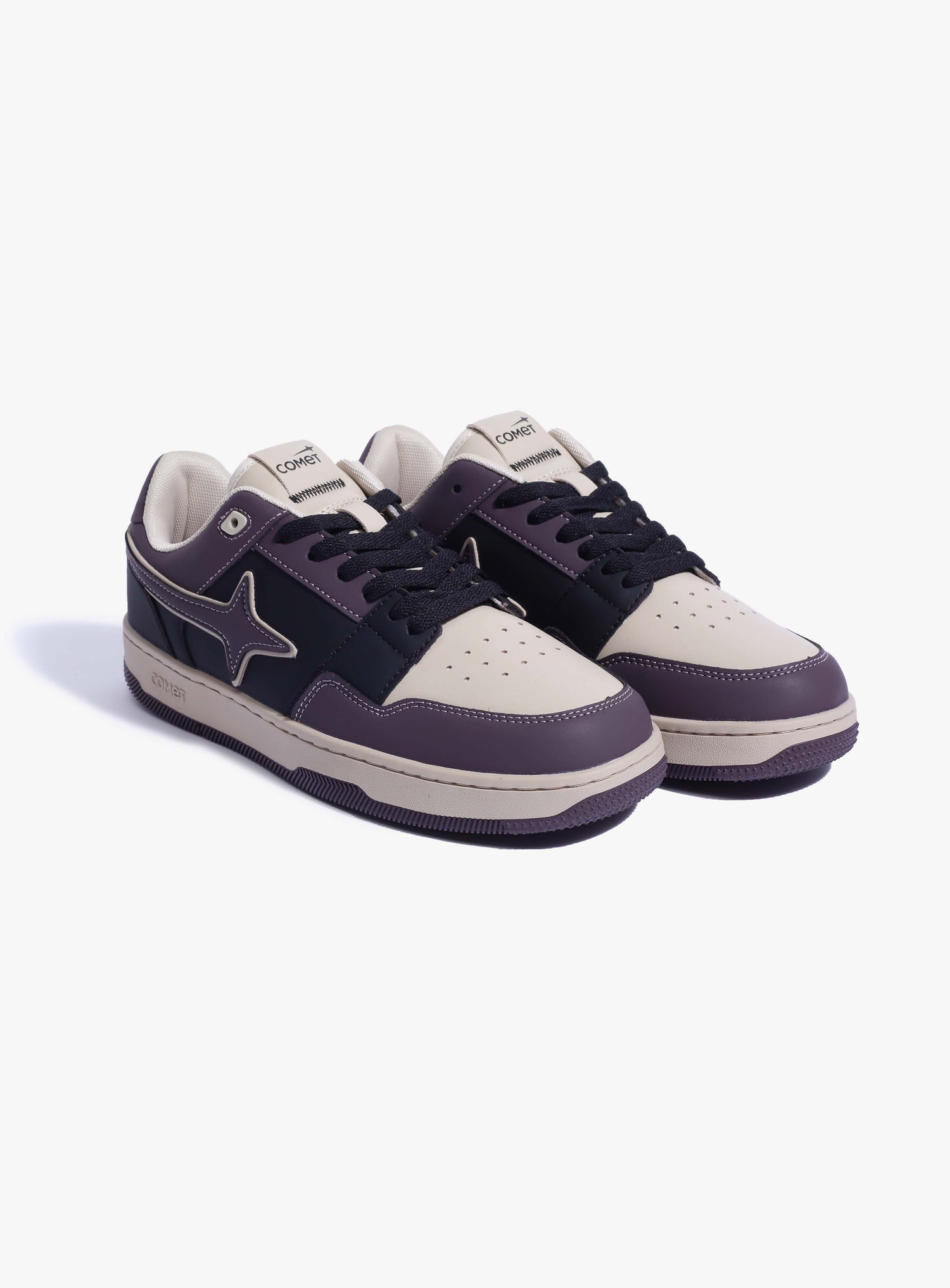 Front view of Comet shoe