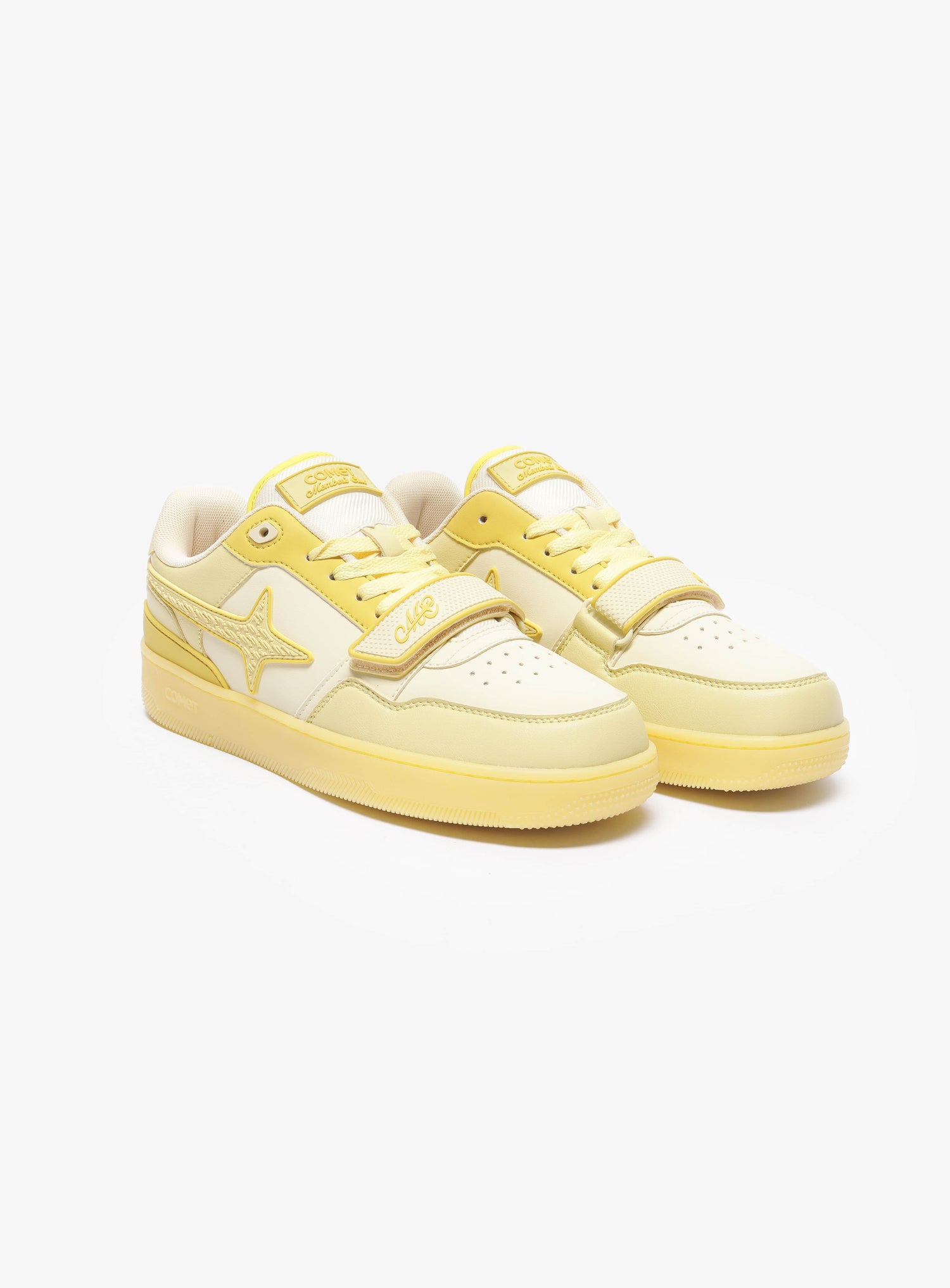 Front view of Comet shoe