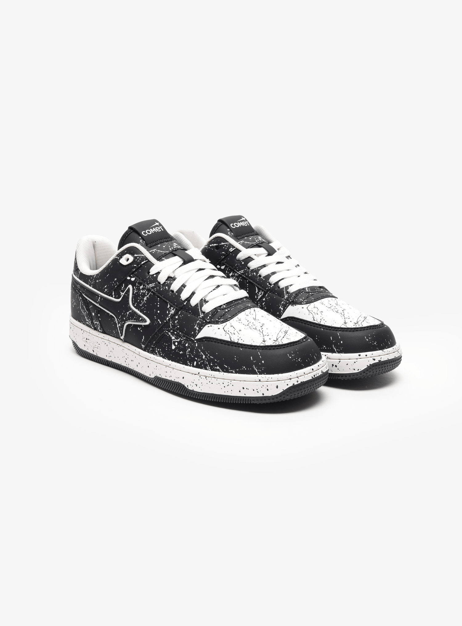 Front view of Comet shoe