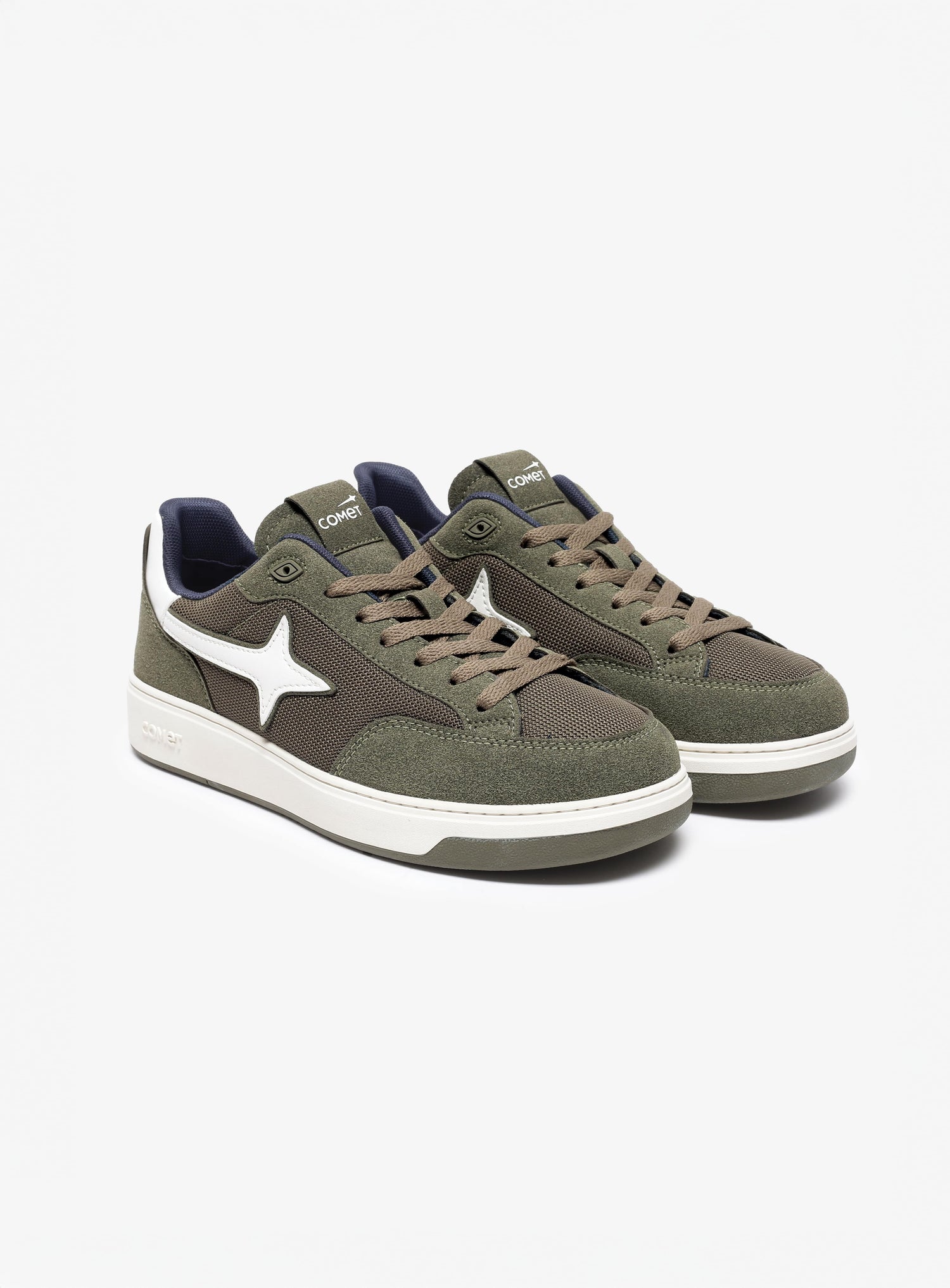 Front view of Comet shoe