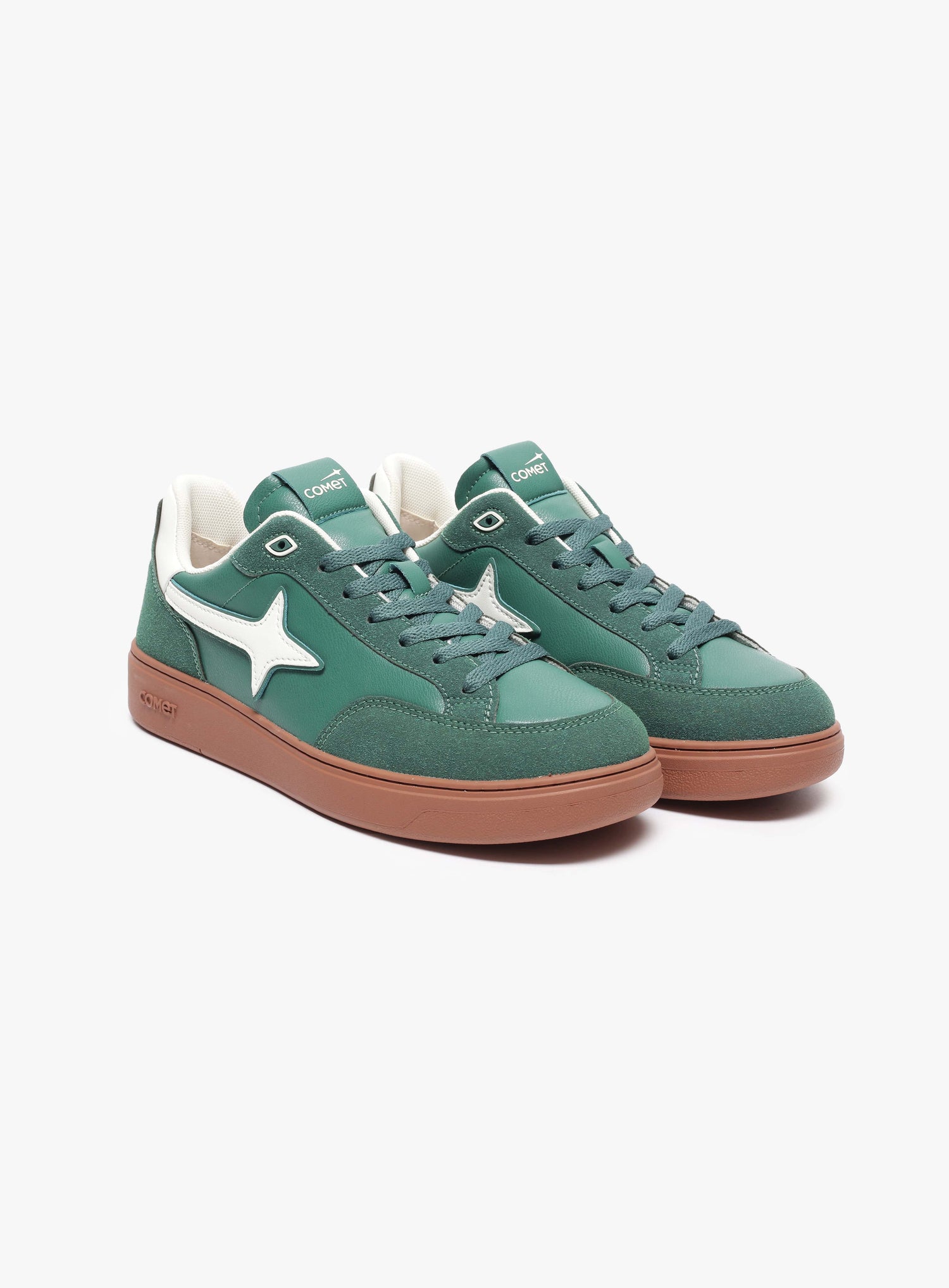 Front view of Comet shoe