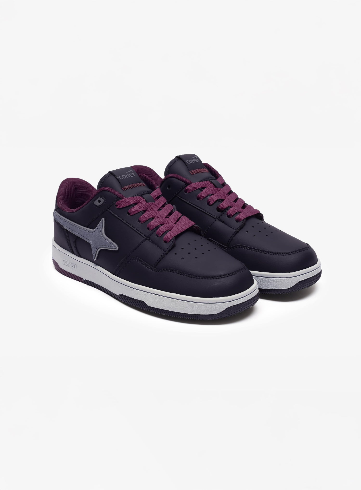 Front view of Comet shoe