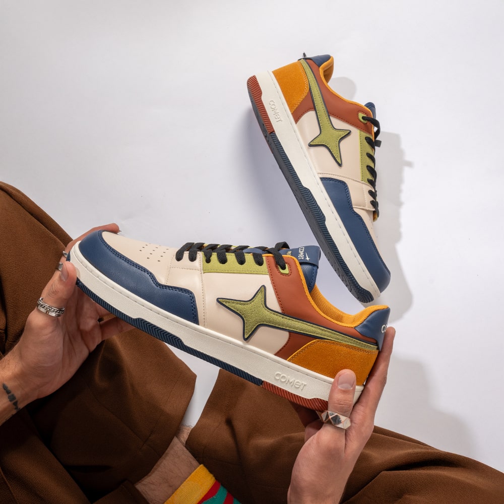 Comet Sneakers