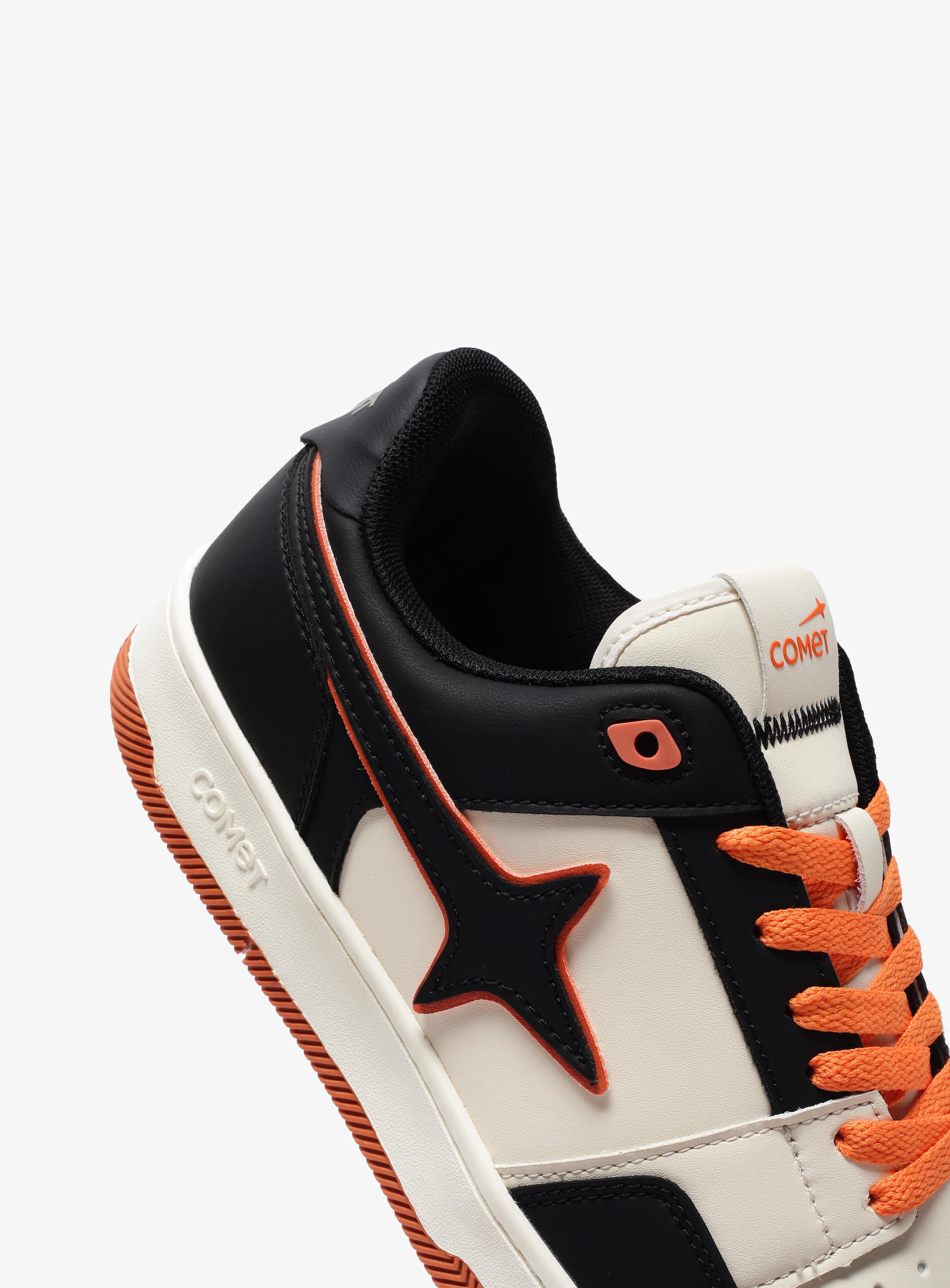 Comet Sneakers