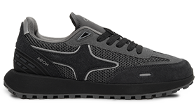 Delta2 Black Metallic